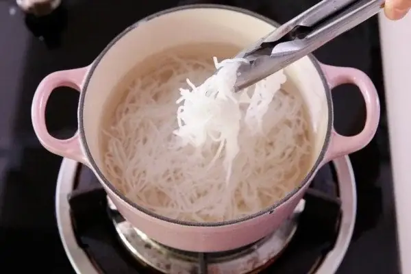 Những lưu ý khi nấu bún mọc