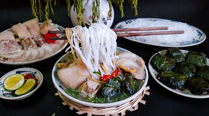 Cách nấu bún bung hoa chuối đơn giản và hấp dẫn nhất