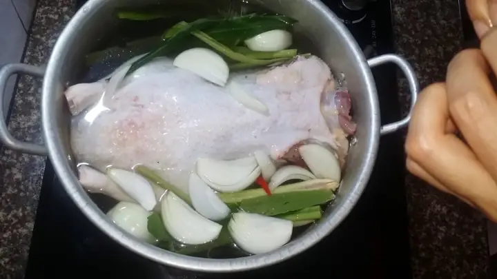 Bước 1: Sơ chế nguyên liệu Bước 1: Sơ chế nguyên liệu