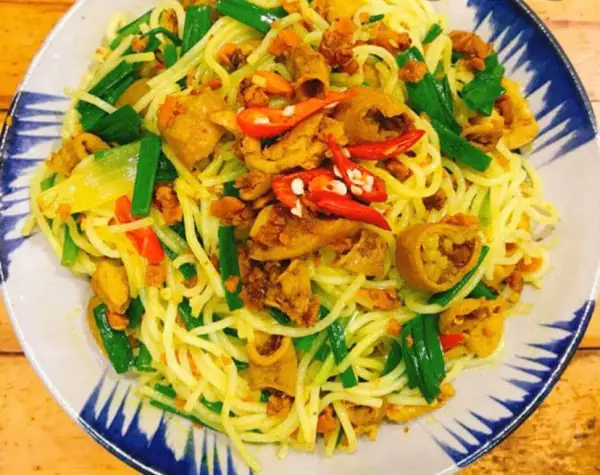 Cách Nấu Bún Nghệ Xào Lòng Chuẩn Vị Miền Trung Thơm Lừng