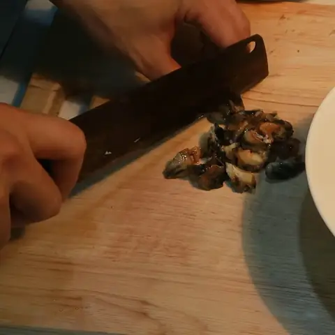 Cách nấu bún ốc dọc mùng thơm ngon, thanh mát, dễ làm ngay tại nhà