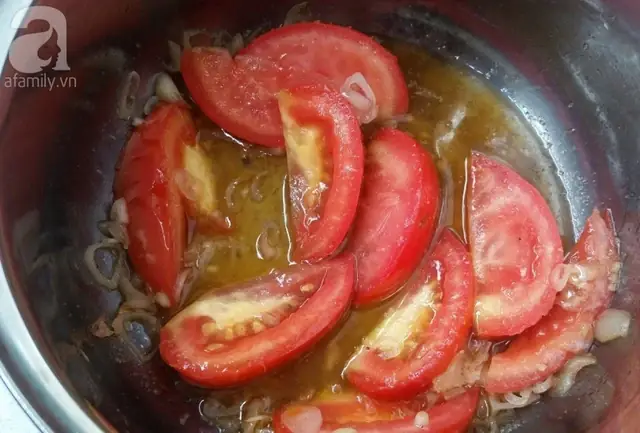 Với những nguyên liệu đơn giản, dễ tìm, dễ nấu bạn có ngay món bún ốc nóng hổi cho bữa sáng của gia đình mình rồi.