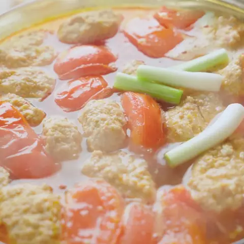 Nấu nước dùng Nấu nước dùng