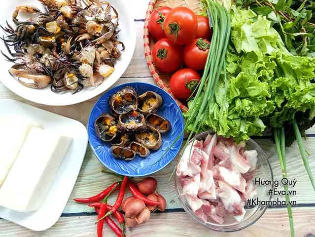 Thưởng thức món bún riêu cua ngon, giòn giòn bổ dưỡng này vào bữa sáng thì còn gì bằng.