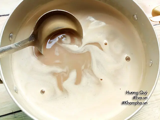 Thưởng thức món bún riêu cua ngon, giòn giòn bổ dưỡng này vào bữa sáng thì còn gì bằng.