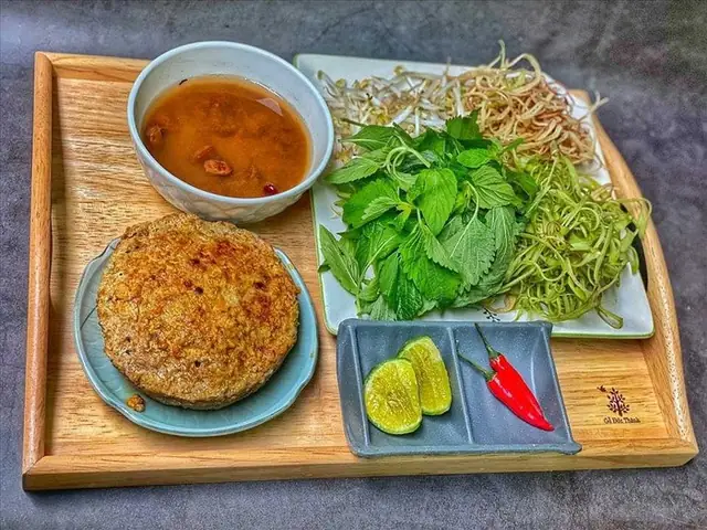 Cách làm bún riêu cua là mối quan tâm của nhiều chị em nội trợ, nhất là trong những ngày thu tiết trời mát mẻ, được thưởng thức bát bún riêu cua nóng hổi thì không còn gì tuyệt hơn. Cách làm bún riêu cua là mối quan tâm của nhiều chị em nội trợ, nhất là trong những ngày thu tiết trời mát mẻ, được thưởng thức bát bún riêu cua nóng hổi thì không còn gì tuyệt hơn.