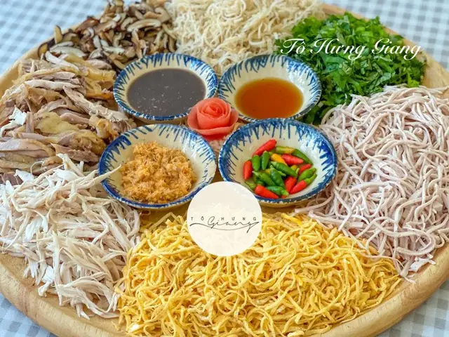 Để nấu được bát bún thang ngon cần một chút tỉ mì và khéo léo cùng bí quyết dưới đây. Để nấu được bát bún thang ngon cần một chút tỉ mì và khéo léo cùng bí quyết dưới đây.