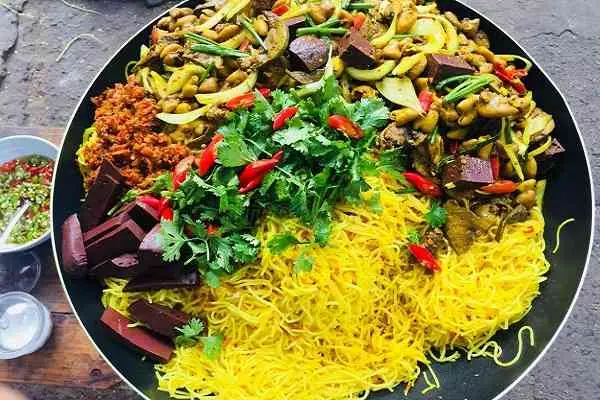 Cách Nấu Bún Xào Nghệ Vàng Ươm Chuẩn Vị Xứ Quảng