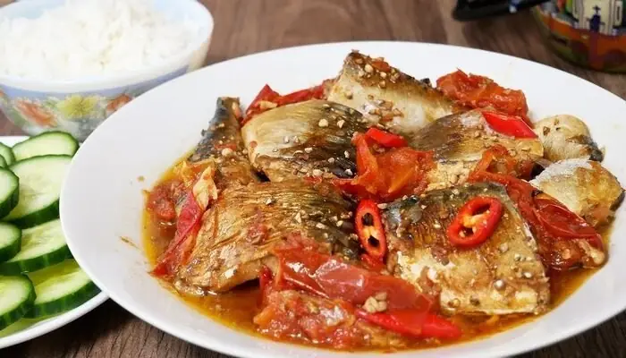 Kho Cá Biển Với Cà Chua