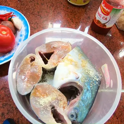 Sơ Chế Và Ướp Cá