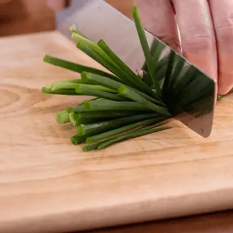 Hướng dẫn cách nấu cá chép hấp xì dầu ngon như nhà hàng Hướng dẫn cách nấu cá chép hấp xì dầu ngon như nhà hàng