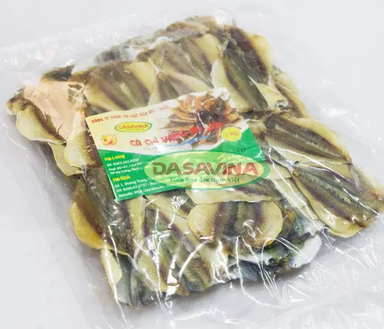 Cá chỉ vàng khô Bá Kiến được đóng gói và hút chân không cẩn thận