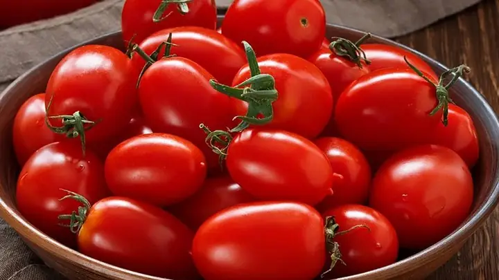 Cà chua chín đỏ