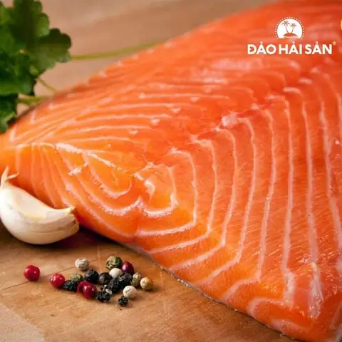 Bà bầu ăn cá hồi có được không? Cách nấu cháo cá hồi cho bà bầu dễ làm