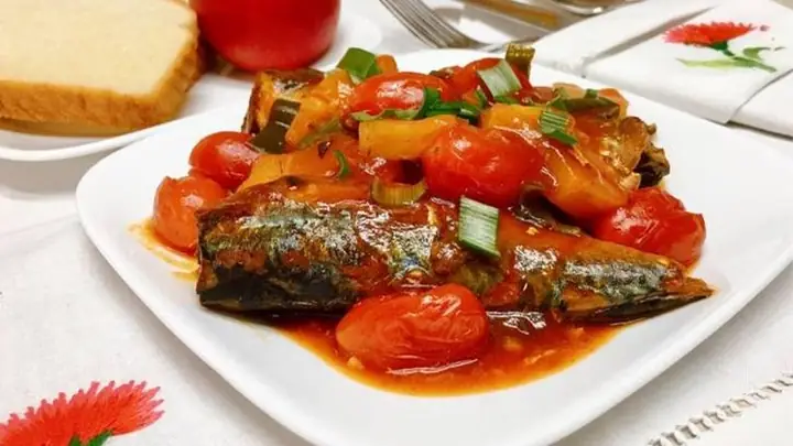 Cách Nấu Cá Hộp Sốt Cà Ngon Đơn Giản Tại Nhà Cho Bữa Cơm