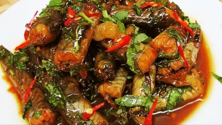2. Cá Kèo Kho Rau Răm