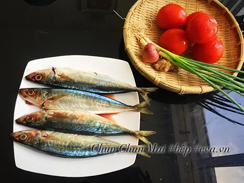 Cá Nục Kho Cà Chua Là Một Món Ăn Dân Dã Của Người Dân Vùng Biển. Những Miếng Cá Kho Béo Ngậy Đậm Đà, Thơm Mùi Gừng, Vị Cay Nhẹ Ăn Nóng Cùng Cơm Trắng Rất Ngon.