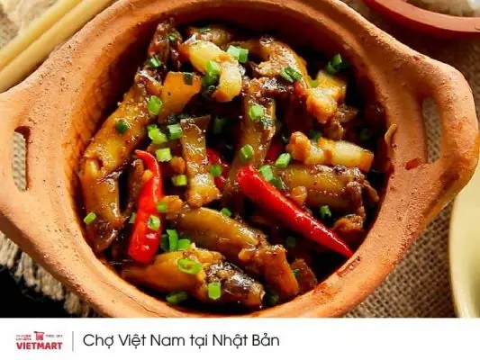Chế biến món cá kho thịt