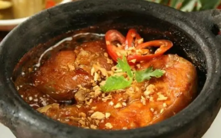 1.1 Cách làm cá lóc kho tộ miền Bắc đậm đà chuẩn vị