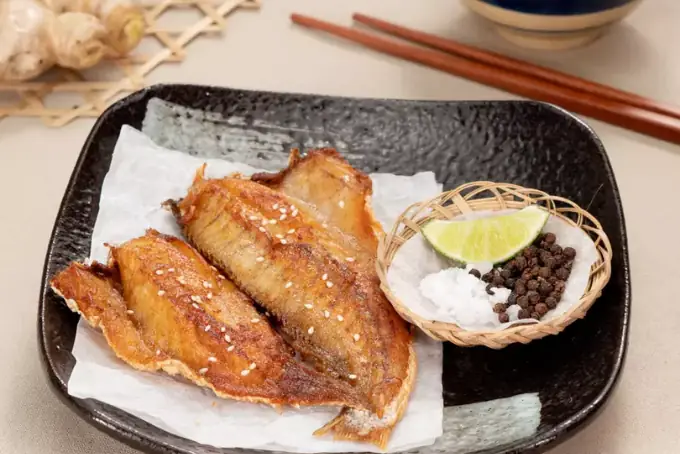 Cá Khô Chiên Giòn Cá Khô Chiên Giòn