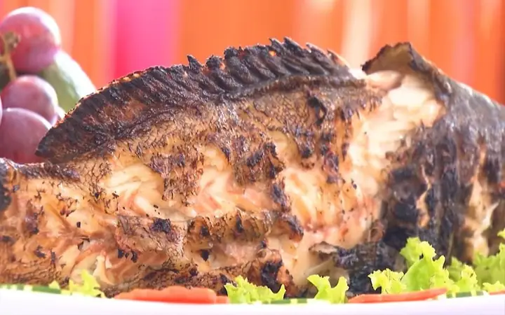 3. Cá mú nướng bơ chanh và nướng giấy bạc