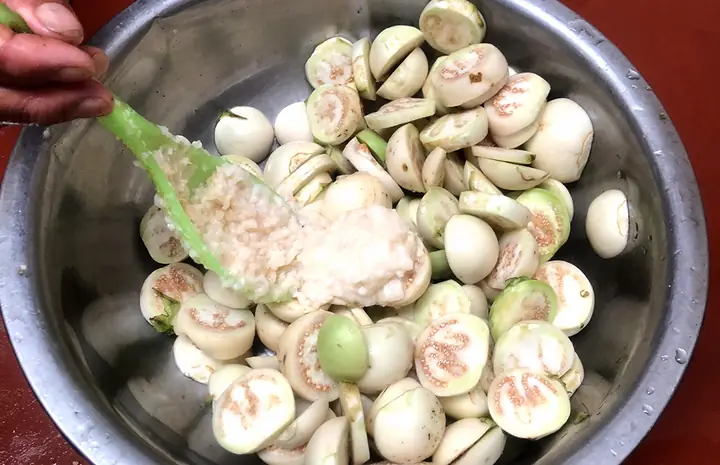 Độc đáo cá ngạnh om cà Độc đáo cá ngạnh om cà