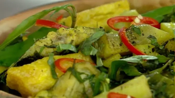 Cá Chạch (trạch) Om Chuối Đậu