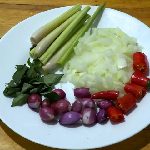 Sơ chế nguyên liệu