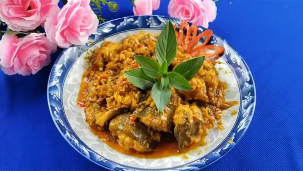 Hướng dẫn chi tiết món cá chình xào sả ớt thơm ngon khó cưỡng