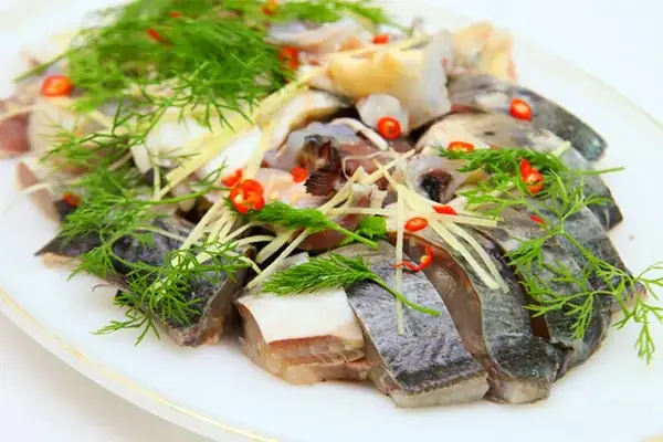 Cách Sơ Chế Và Khử Nhớt Của Cá Tầm