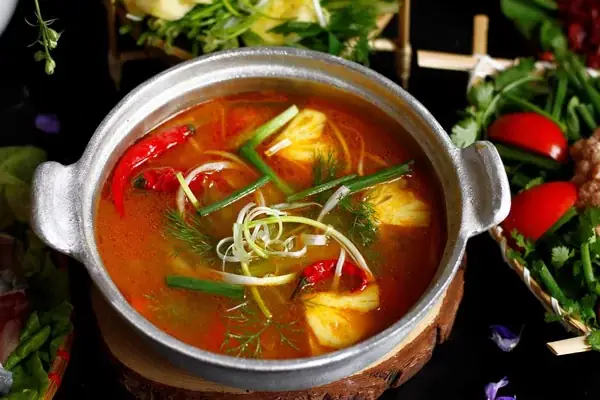 Mẹo Giúp Nước Lẩu Cá Tầm Trong Và Không Bị Tanh