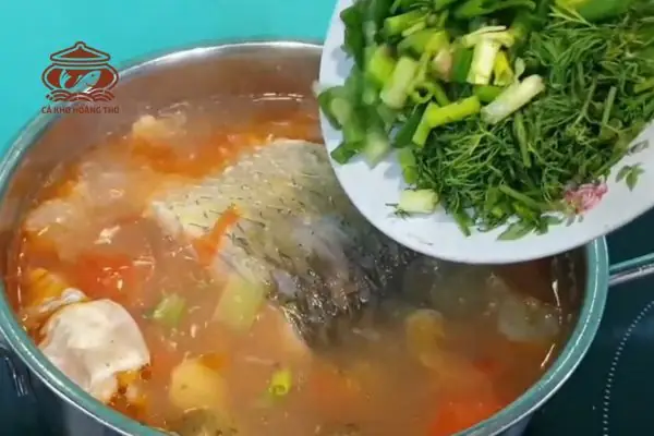 Cá Trắm Đen Nấu Canh Chua