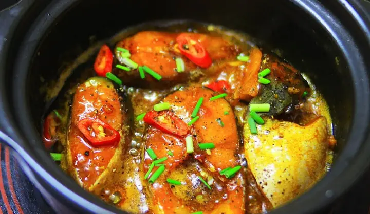 Nguyên liệu làm món cá kho tộ: