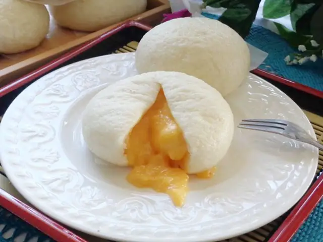 3. Món ăn Trung Quốc - Bánh bao Kim Sa 3. Món ăn Trung Quốc - Bánh bao Kim Sa