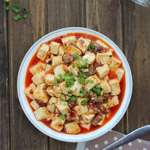 2. Món ăn Trung Quốc - Đậu hũ sốt Tứ Xuyên 2. Món ăn Trung Quốc - Đậu hũ sốt Tứ Xuyên