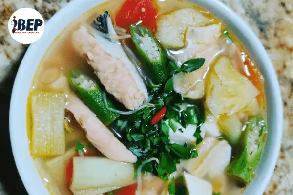 2.2. Vây cá hồi nấu canh chua 2.2. Vây cá hồi nấu canh chua