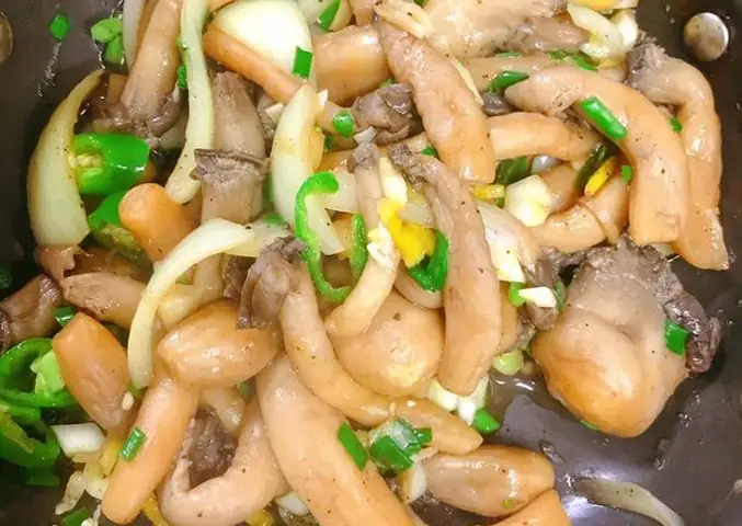 Nấm Bào Ngư Kho Sả Ớt Chay