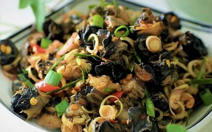 Ốc bươu xào sả ớt