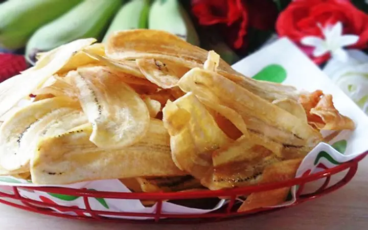 2. Mứt chuối xanh