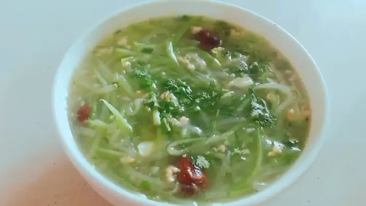 2Canh bầu nấu thịt