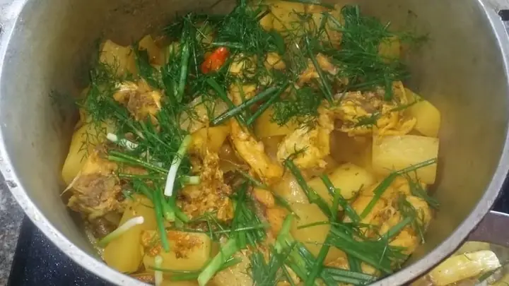 Ngọt dịu tự nhiên cùng canh cá nấu củ cải đậm vị quê nhà