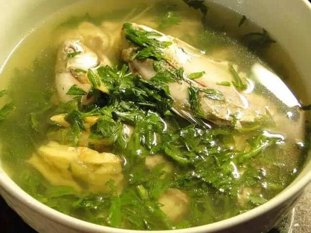 Cách Nấu Canh Cá Diếc Rau Ngải Cứu Chuẩn Vị Không Tanh