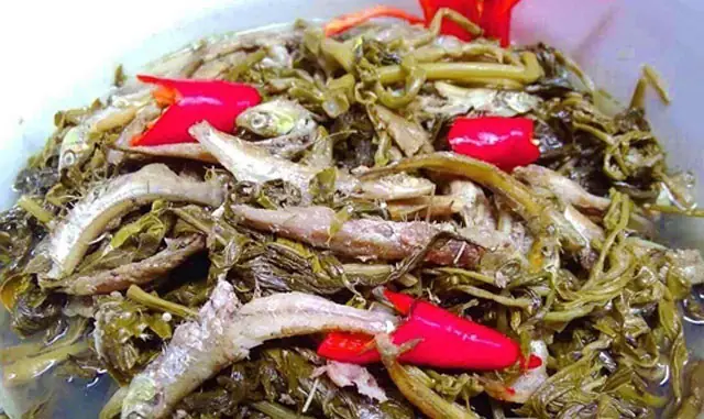 [Chế biến] – Cách làm canh dưa sắn nấu cá, ăn một lần nhớ mãi không quên