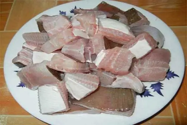 Cách Nấu Canh Cá Đuối Dọc Mùng