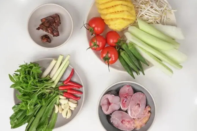 1. Nguyên Liệu Nấu Canh Chua Cá Lóc