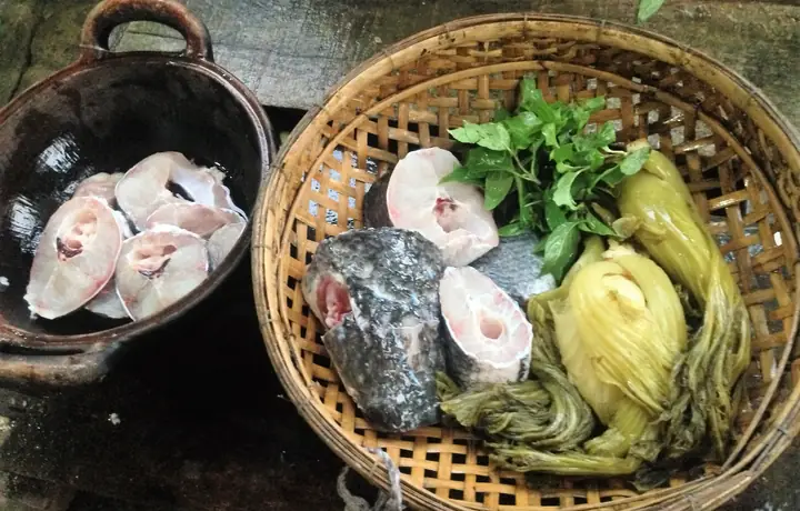 (NLĐO)- Món canh cá lóc nấu với cải chua có vị chua thanh còn thịt cá trắng ngần, mềm mại… sẽ là món ăn ngon miệng cho cả nhà trong những ngày đầu năm.