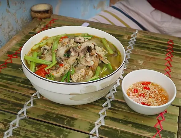 Bước 2. Cách nấu canh cá rau cần