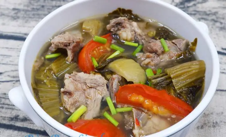 Bước 3nấu Canh Cải Chua Sườn Non Bước 3nấu Canh Cải Chua Sườn Non