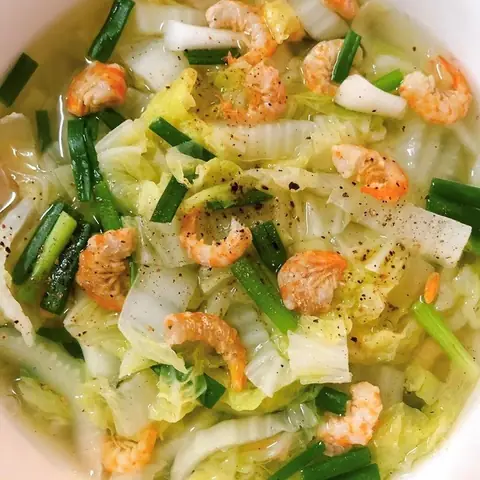 Nấu canh cải thảo, tôm khô Nấu canh cải thảo, tôm khô