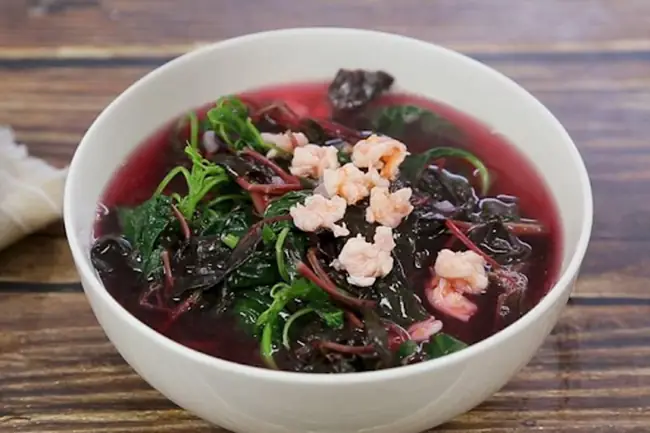 2.1. Canh rau dền nấu tôm